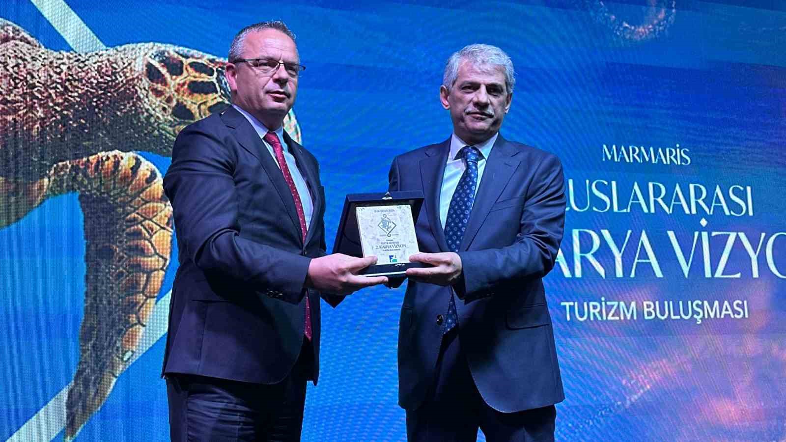 Turizmciler Marmaris’te bir araya geldi
Turizmciler Marmaris’te bir araya geldi