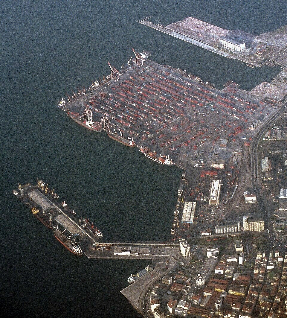 Turizmcilerden, "Alsancak Limanı kruvaziyer ve yolcu taşımacılığına ayrılsın" talebi
