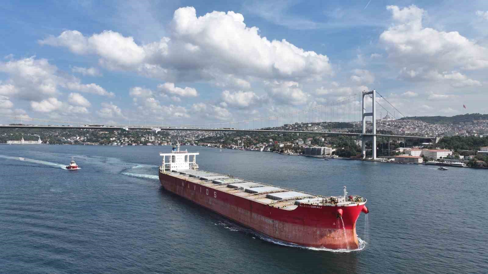 Türk boğazları 2025’te 84 bin 640 gemilik trafiği yönetti
Türk boğazları 2025’te 84 bin 640 gemilik trafiği yönetti