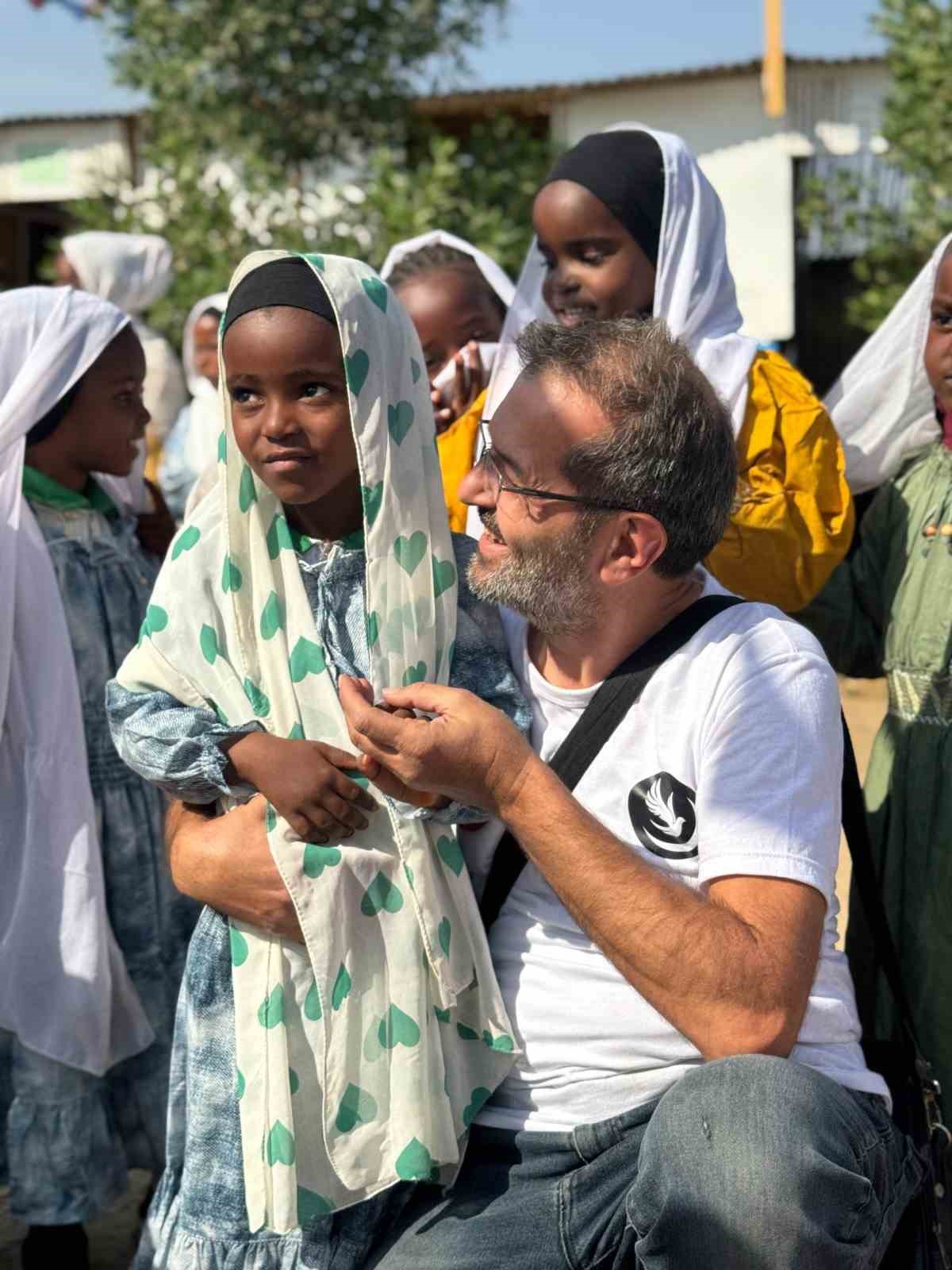 Türk dernek Afrika’ya Türk okulu kazandırıyor
