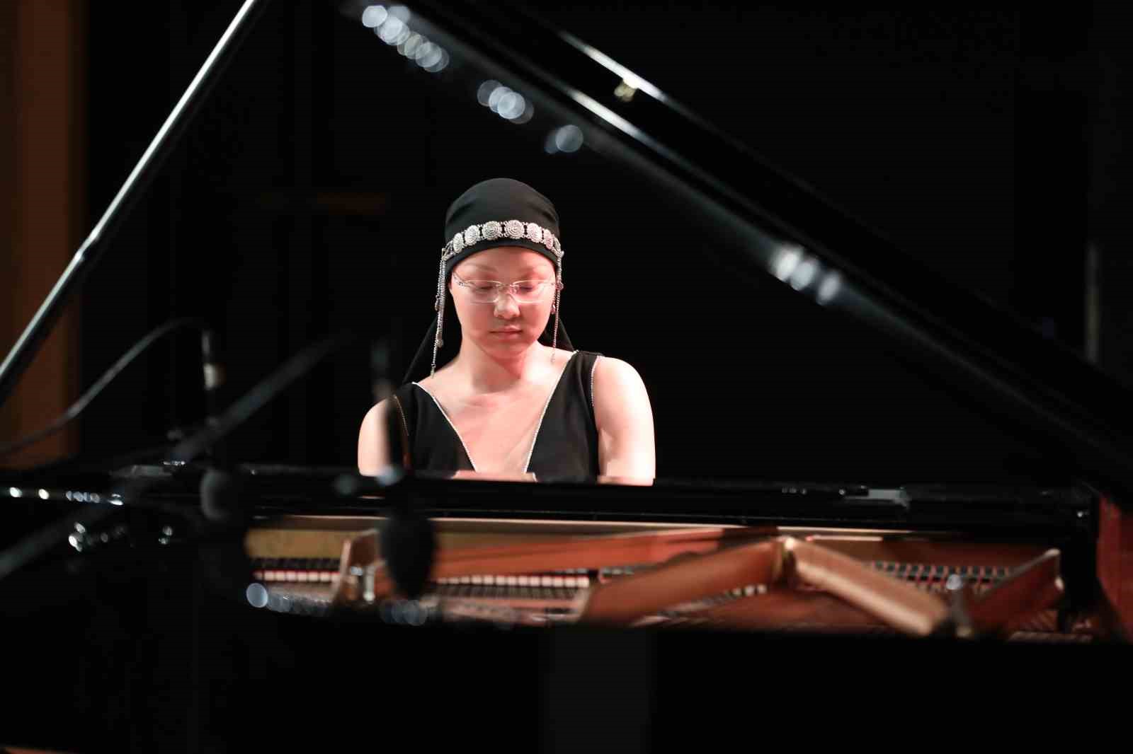 Türk Devletleri Piyanistleri Konseri’nde piyano resitali
