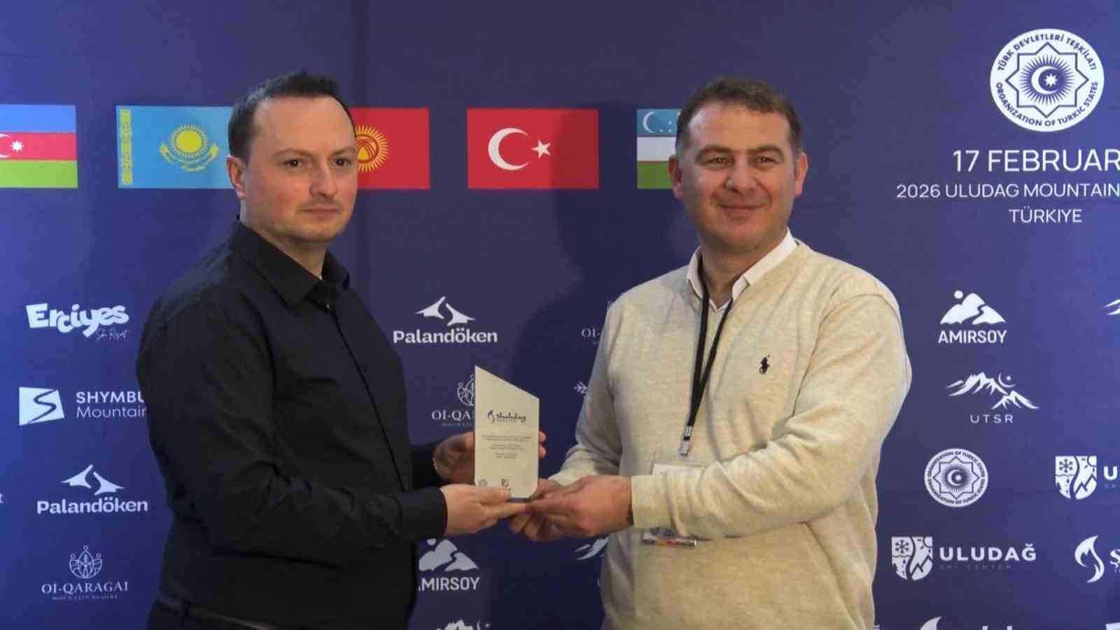 Türk Devletleri Teşkilatı üyeleri Uludağ’da kış turizmi zirvesinde bir araya geldi
Türk Devletleri Teşkilatı üyeleri Uludağ’da kış turizmi zirvesinde bir araya geldi