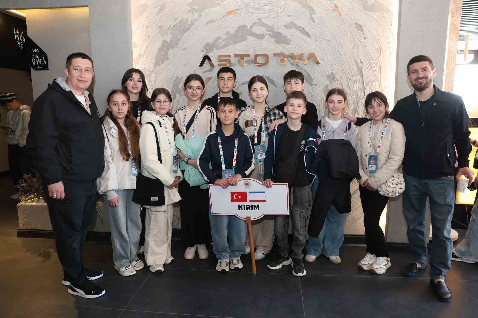 Türk dünyası çocukları Balonya ve Astorya’ya hayran kaldı
