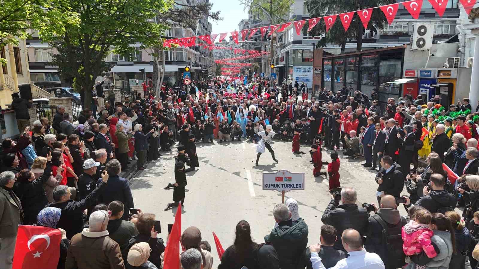 Türk dünyası çocukları ikinci kez Samsun’da buluşuyor
Türk dünyası çocukları ikinci kez Samsun’da buluşuyor