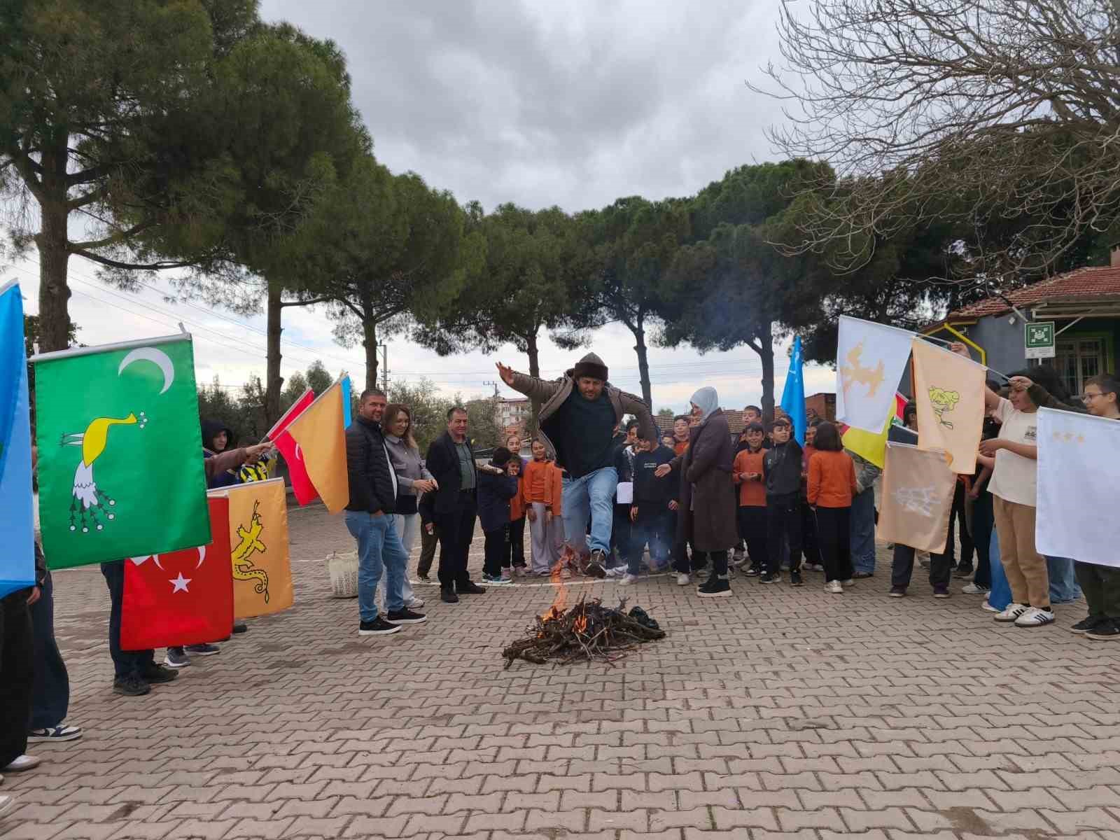 Türk Dünyası ve Nevruz coşkusu Çavuşlar’da yaşandı
