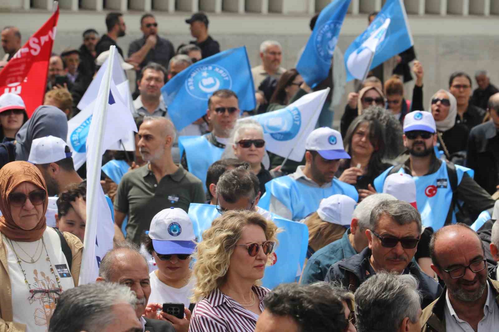 Türk Eğitim-Sen Genel Başkanı Geylan: "Okul polisi uygulaması istisnasız her eğitim kurumunda hayata geçirilmeli"
