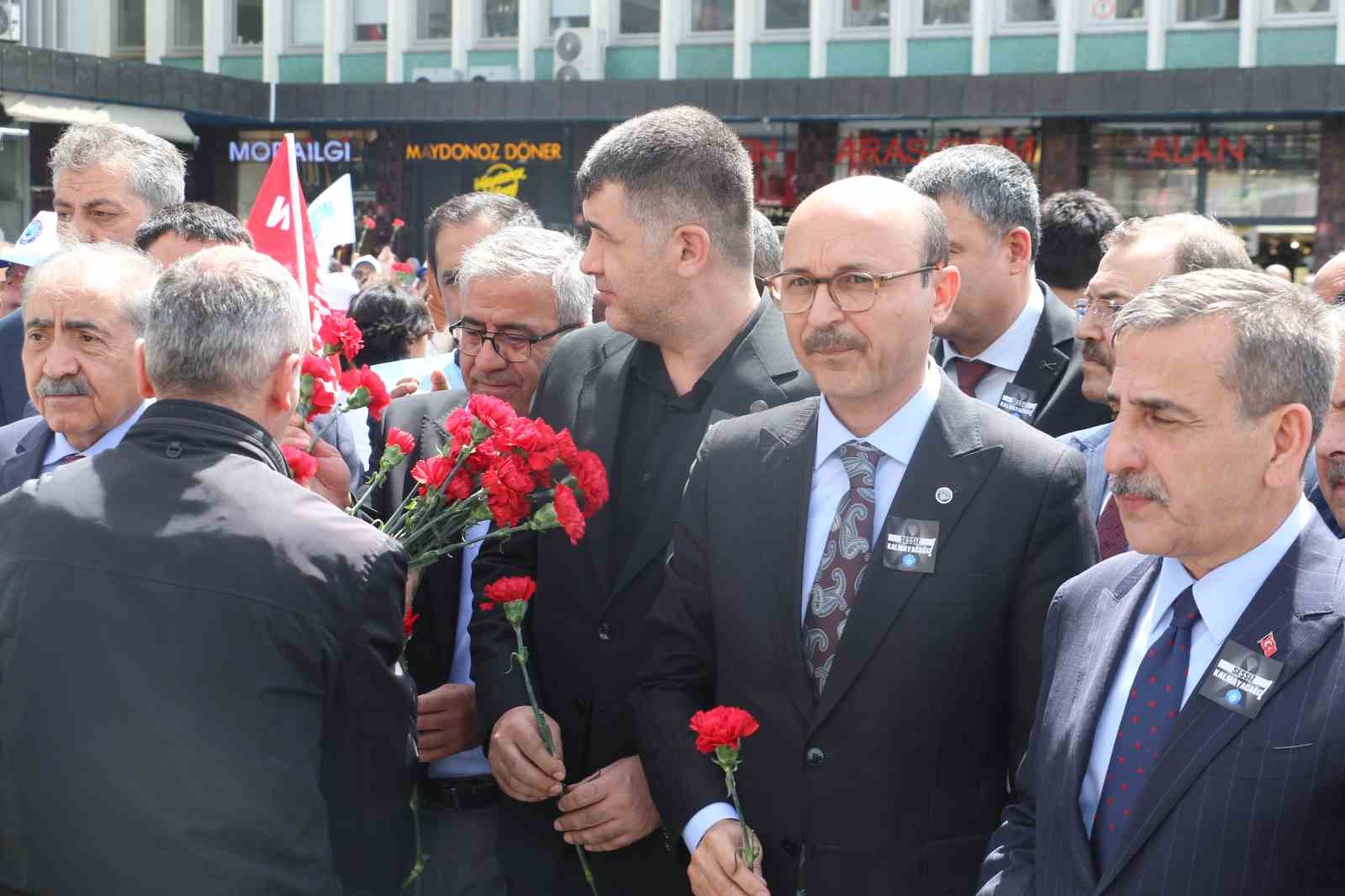 Türk Eğitim-Sen Genel Başkanı Geylan: "Okul polisi uygulaması istisnasız her eğitim kurumunda hayata geçirilmeli"
