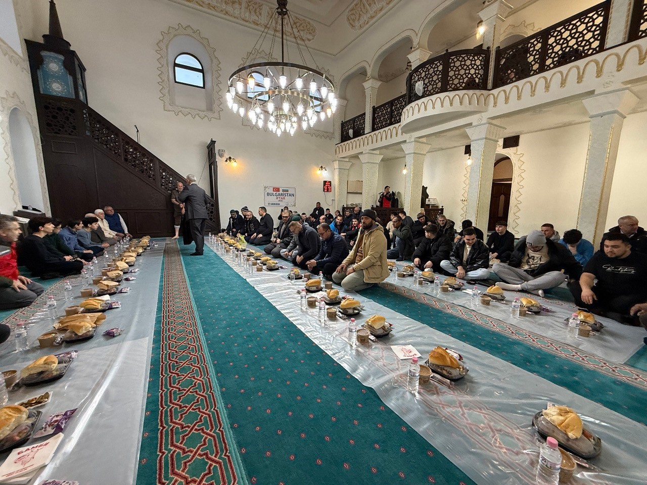 Türk hayırseverler Bulgaristan’da cami inşa ettirdi
