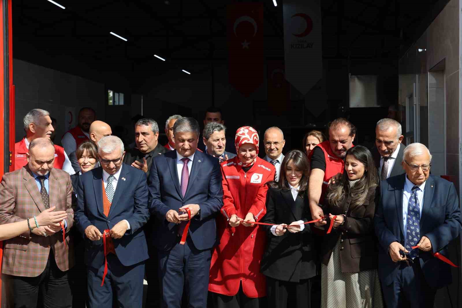 Türk Kızılay, Adana’da aşevini hizmete açtı

