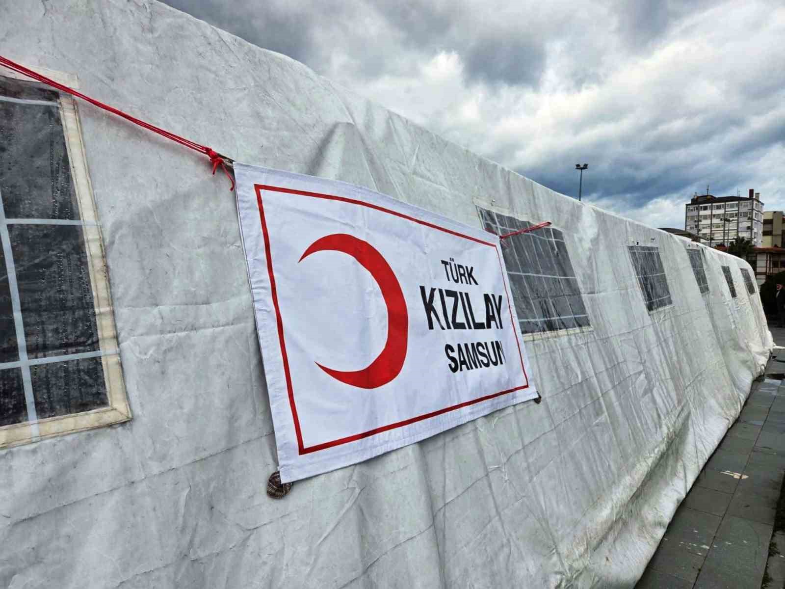 Türk Kızılay’dan her gün bin 300 kişilik iftar
