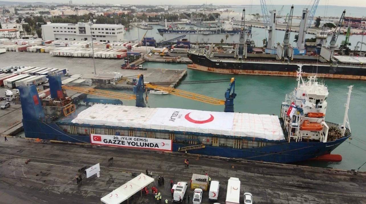 Türk Kızılay’ın 20. İyilik Gemisi Gazze için Mersin’den yola çıktı
Türk Kızılay’ın 20. İyilik Gemisi Gazze için Mersin’den yola çıktı