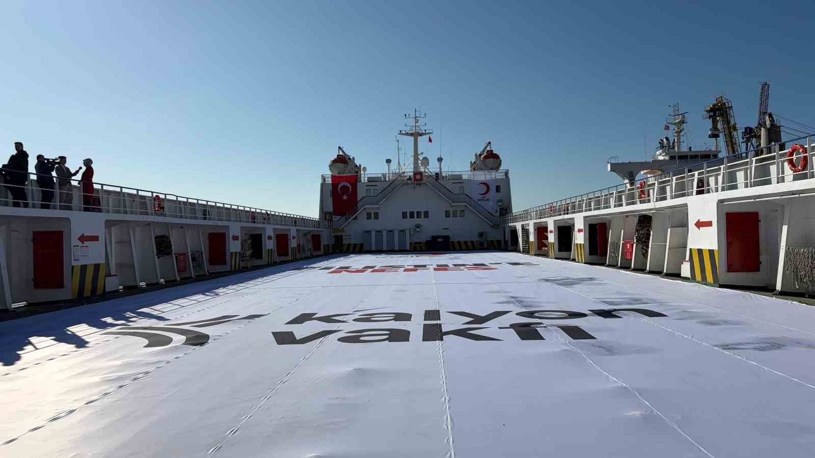 Türk Kızılay’ın ‘İyilik Gemisi’ Ramazan’ın ilk gününde Gazze’ye uğurlandı
