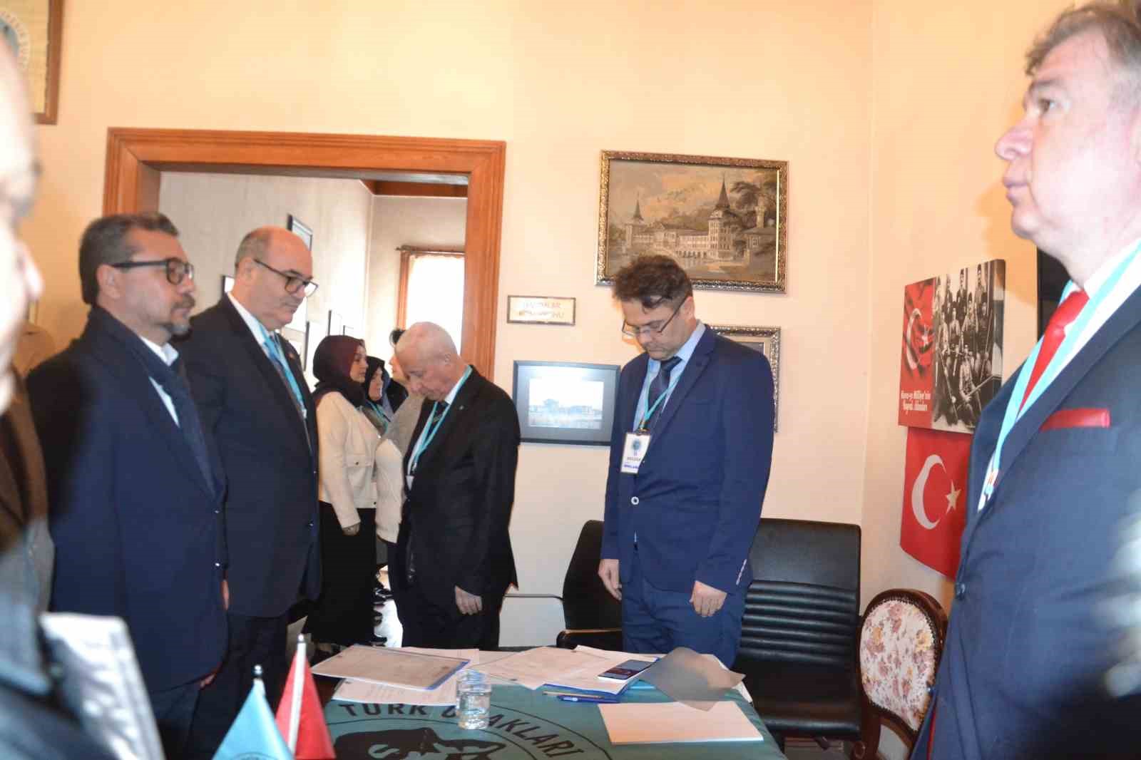 Türk Ocakları Balıkesir Şubesi 16. Olağan Genel Kurulunu yaptı
Türk Ocakları Balıkesir Şubesi 16. Olağan Genel Kurulunu yaptı