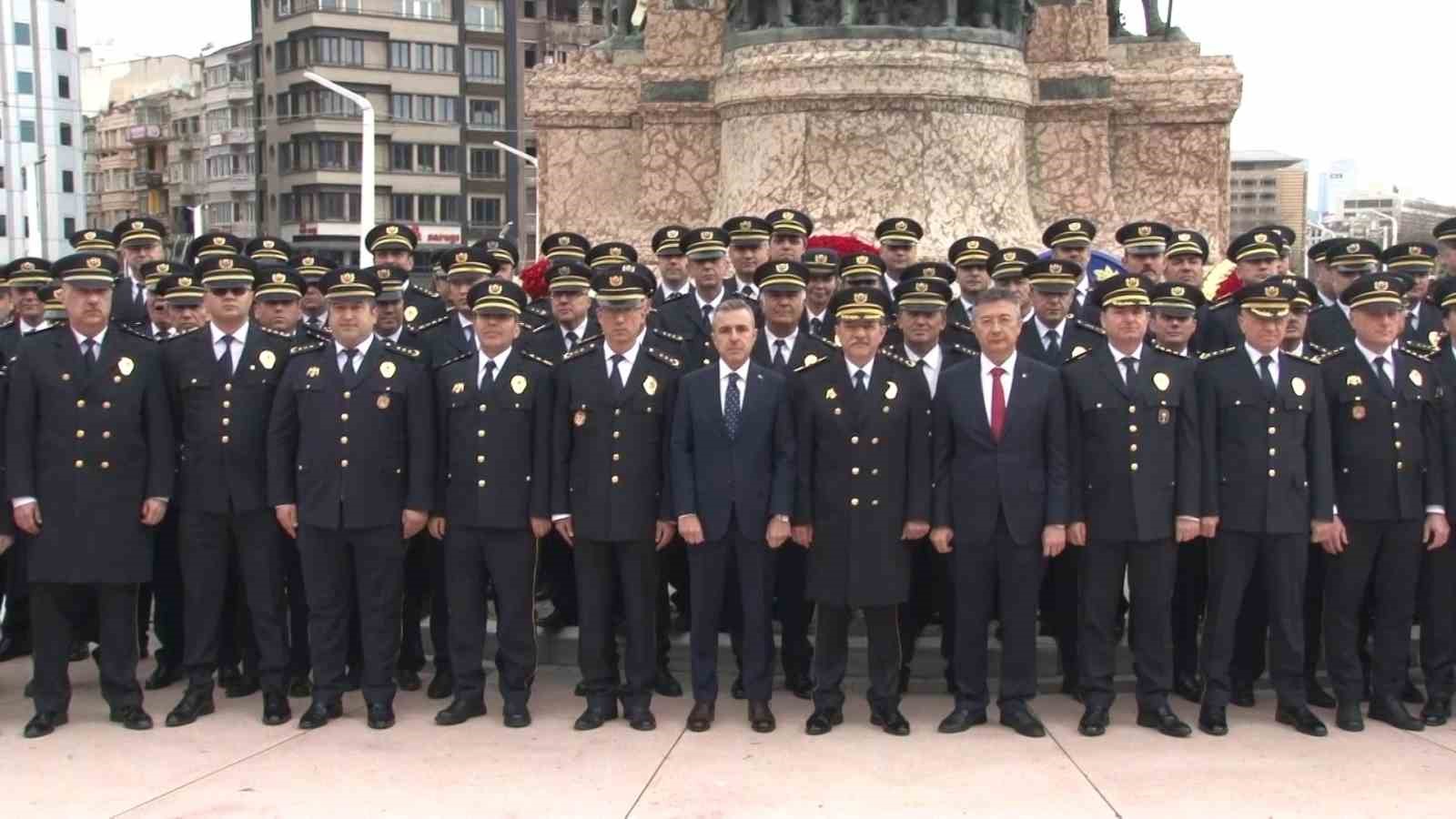 Türk Polis Teşkilatı’nın kuruluşunun 181. yıl dönümünde Cumhuriyet Anıtı’na çelenk bırakıldı
