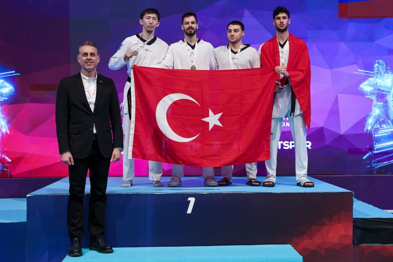 Türk sporculardan, 13. Uluslararası Türkiye Açık Taekwondo Turnuvası’nda 262 madalya
Türk sporculardan, 13. Uluslararası Türkiye Açık Taekwondo Turnuvası’nda 262 madalya