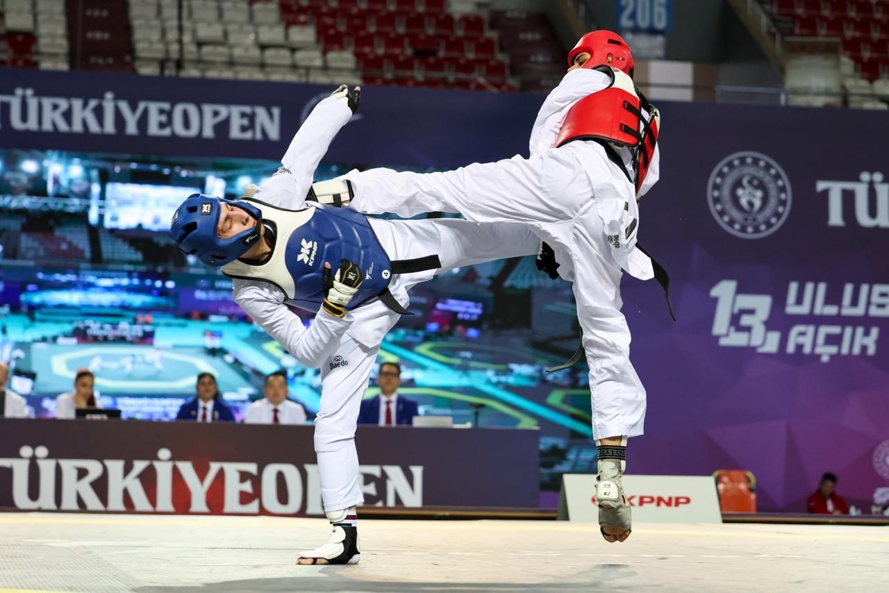 Türk sporculardan, 13. Uluslararası Türkiye Açık Taekwondo Turnuvası’nda 262 madalya
Türk sporculardan, 13. Uluslararası Türkiye Açık Taekwondo Turnuvası’nda 262 madalya