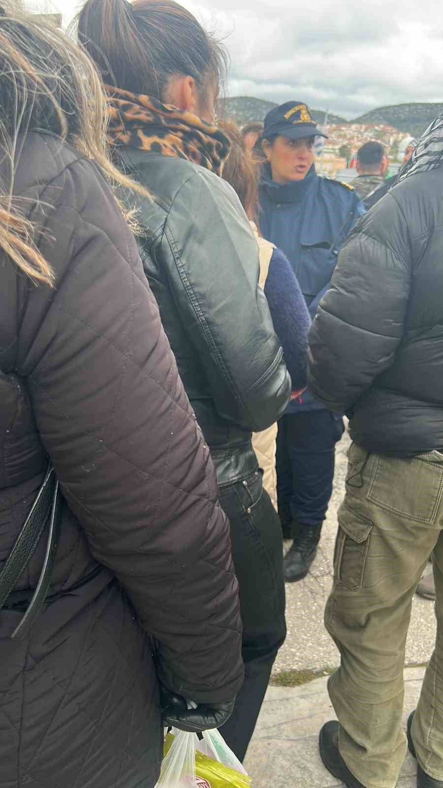 Türk tatilciler dönüş yolunda Yunanistan’ın Midilli Adası’nda mahsur kaldı
