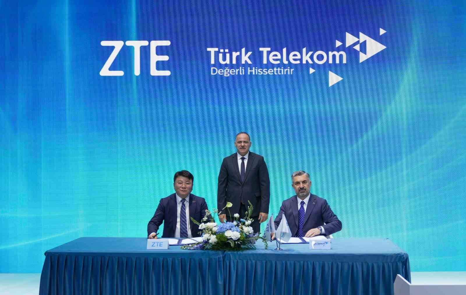 Türk Telekom ve ZTE’den 5G akıllı cihaz ve sürdürülebilir teknolojilerde önemli iş birliği
Türk Telekom ve ZTE’den 5G akıllı cihaz ve sürdürülebilir teknolojilerde önemli iş birliği