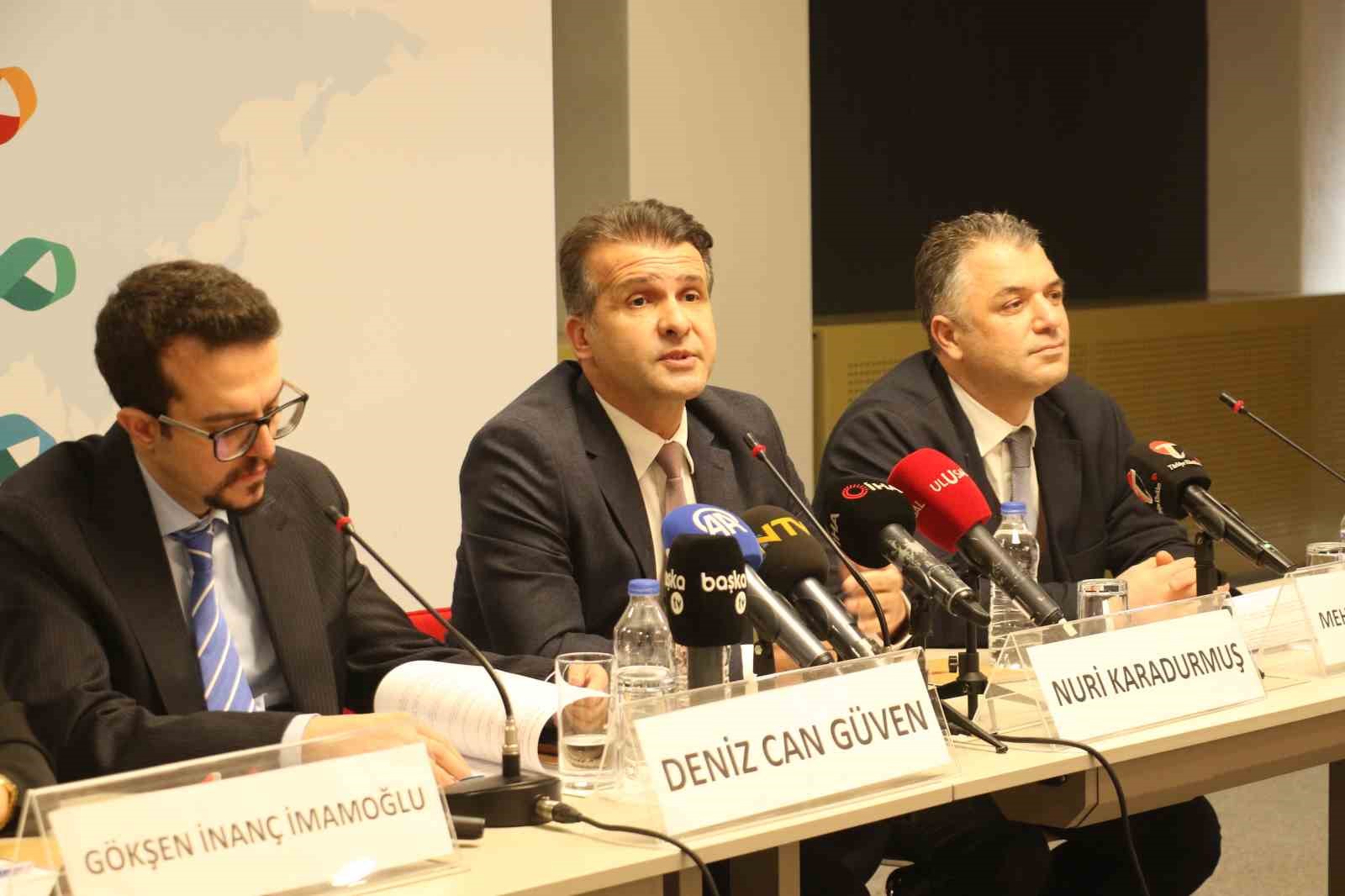 Türk Tıbbi Onkoloji Derneği Başkanı Karadurmuş: "Pozitif bilime inanın, erken tanıyı kaçırmayın ve sağlığınızı ertelemeyin"
