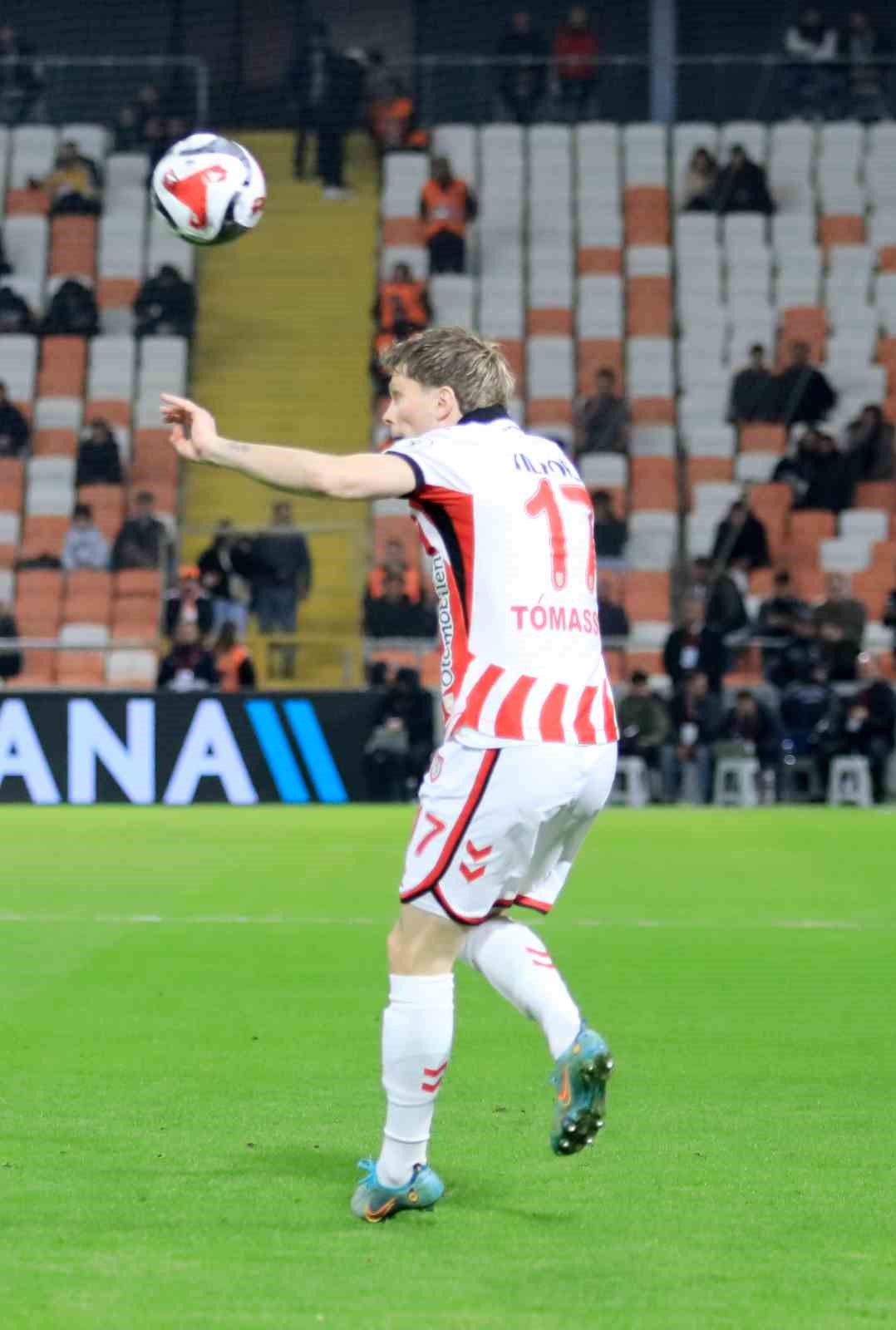 Turkcell Süper Kupa: Fenerbahçe: 1 - Samsunspor: 0 (Maç devam ediyor)
