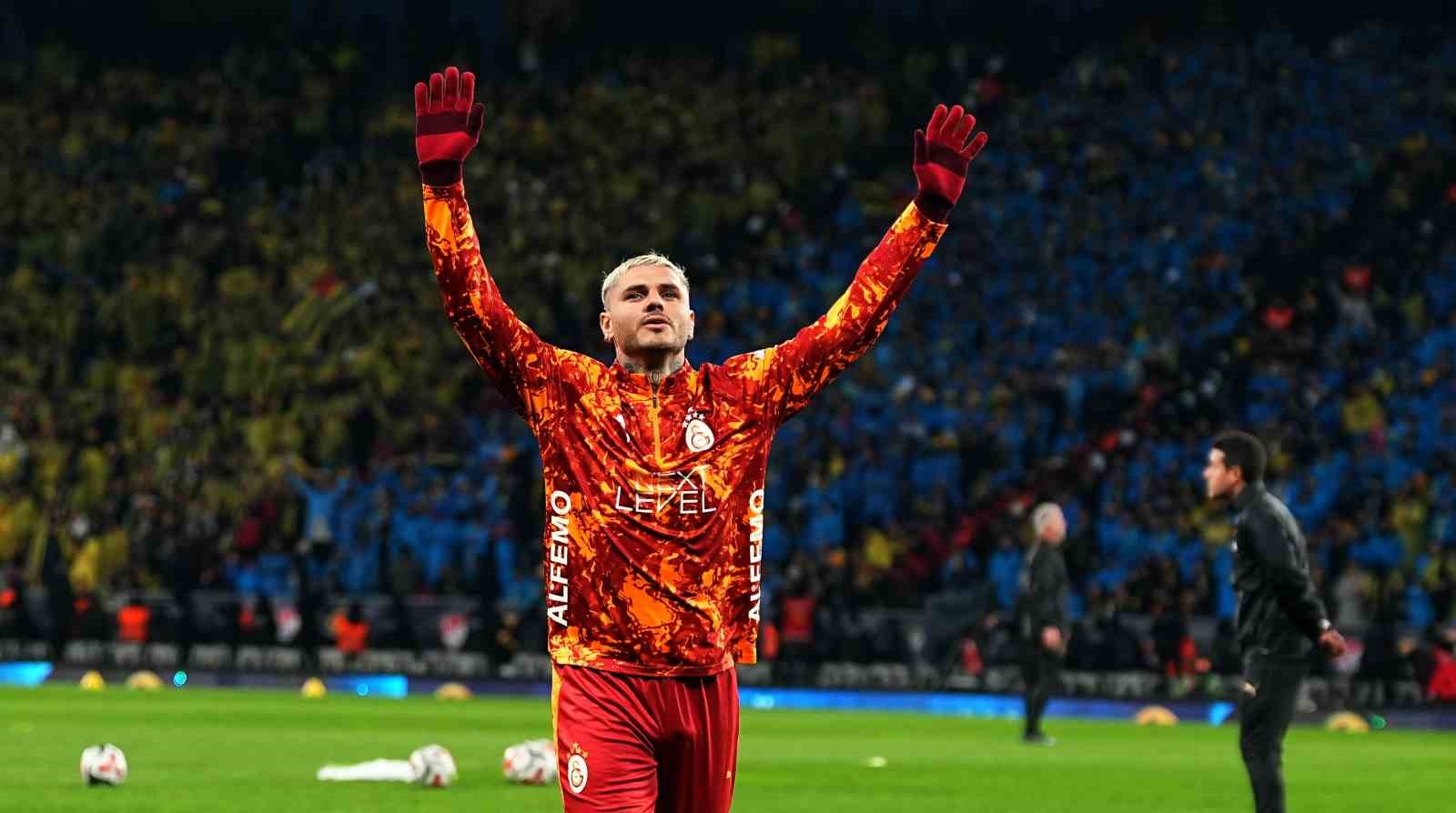 Turkcell Süper Kupa: Galatasaray: 0 - Fenerbahçe: 0 (Maç devam ediyor)
