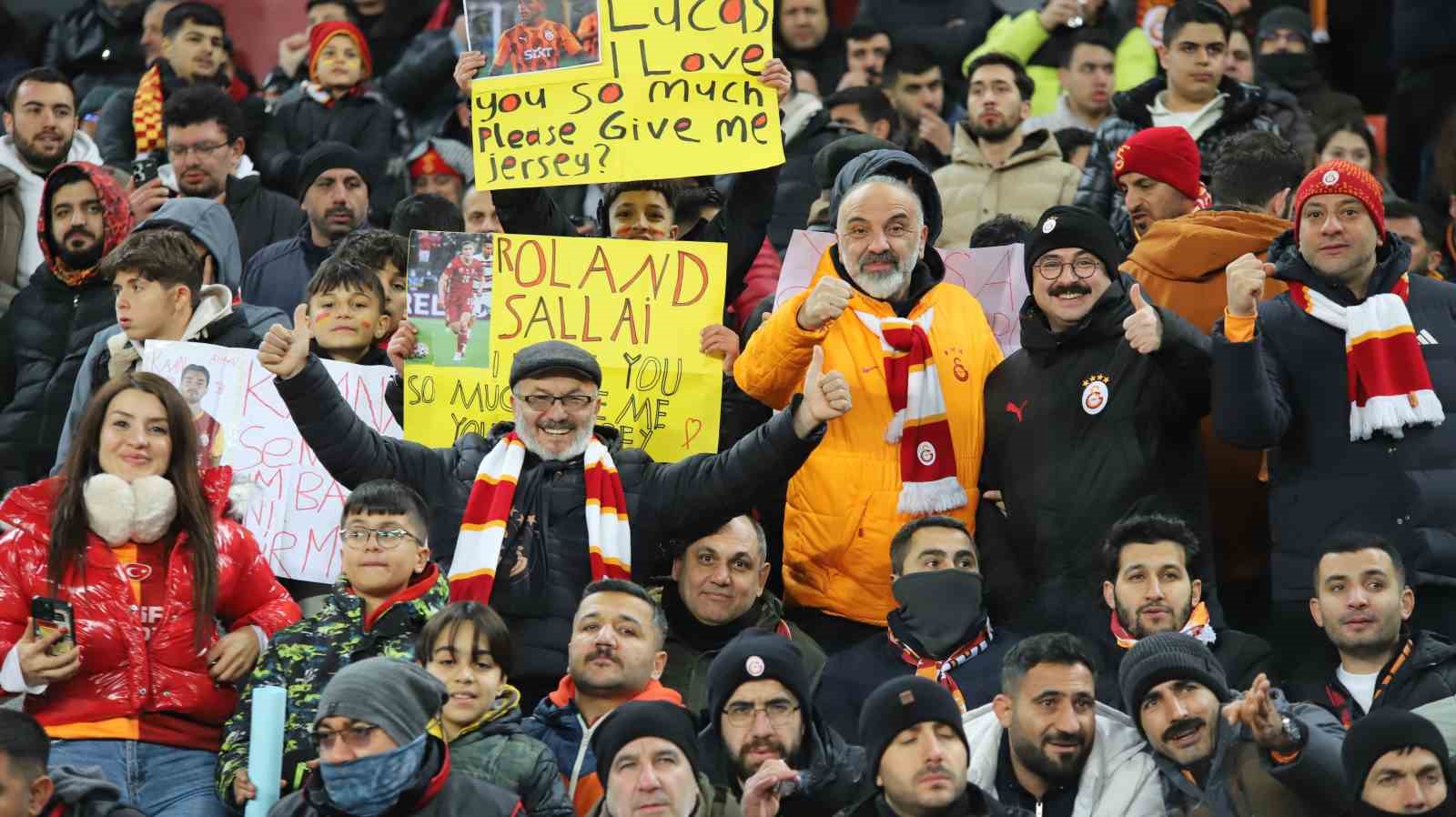 Turkcell Süper Kupa: Galatasaray: 0 - Trabzonspor: 0 (Maç devam ediyor)
