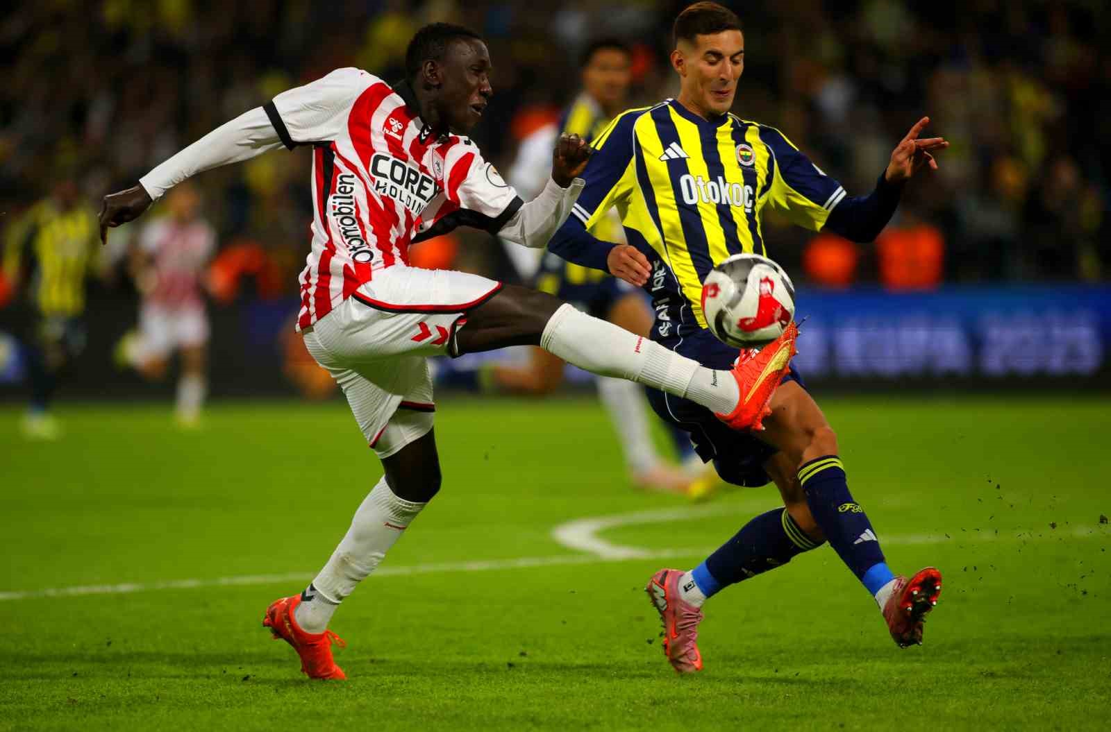 Turkcell Süper Kupa’da finalin adı Galatasaray - Fenerbahçe
