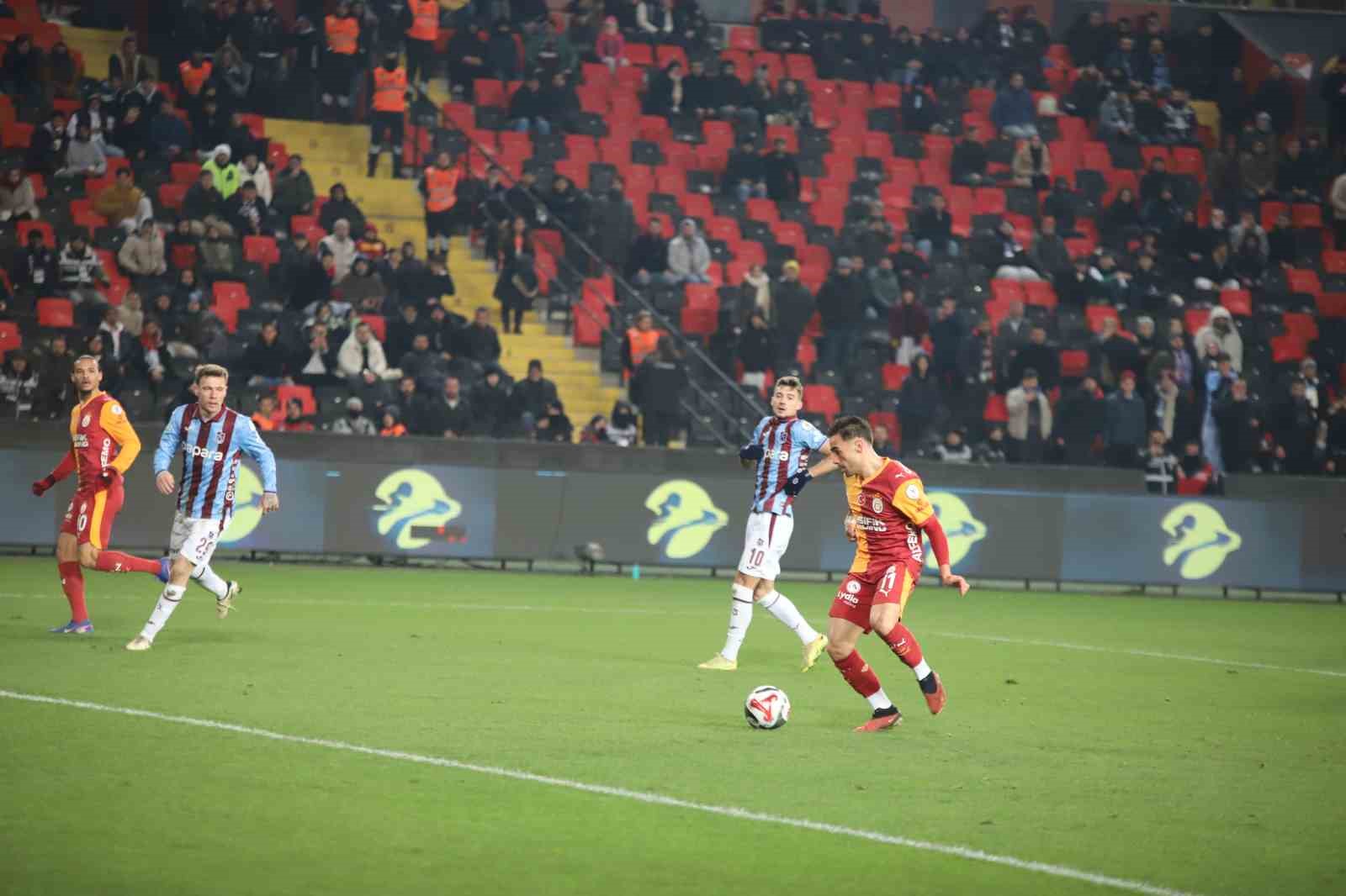 Turkcell Süper Kupa’da ilk finalist Galatasaray
