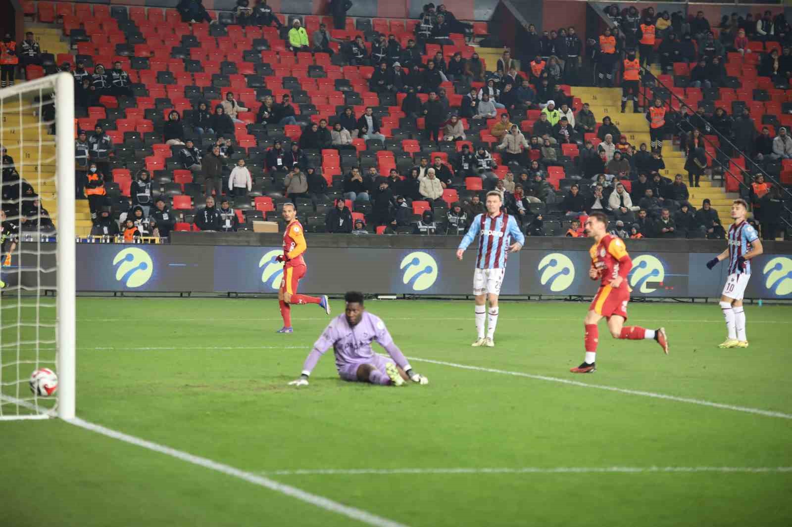 Turkcell Süper Kupa’da ilk finalist Galatasaray
