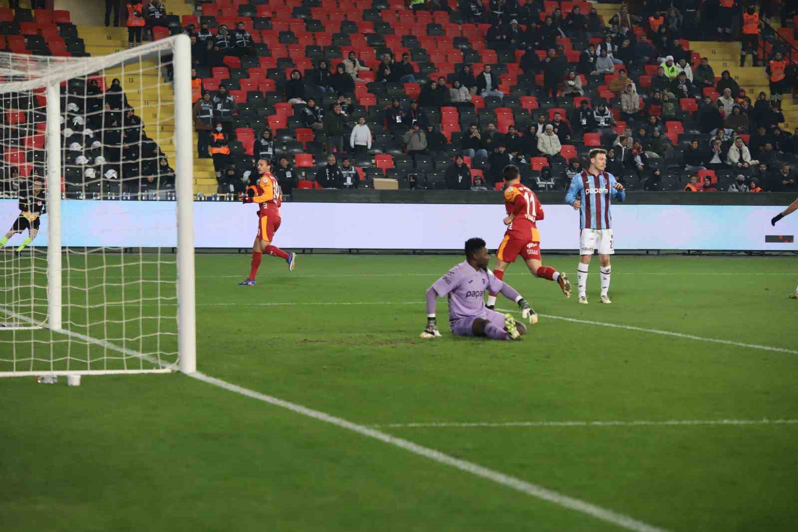 Turkcell Süper Kupa’da ilk finalist Galatasaray
