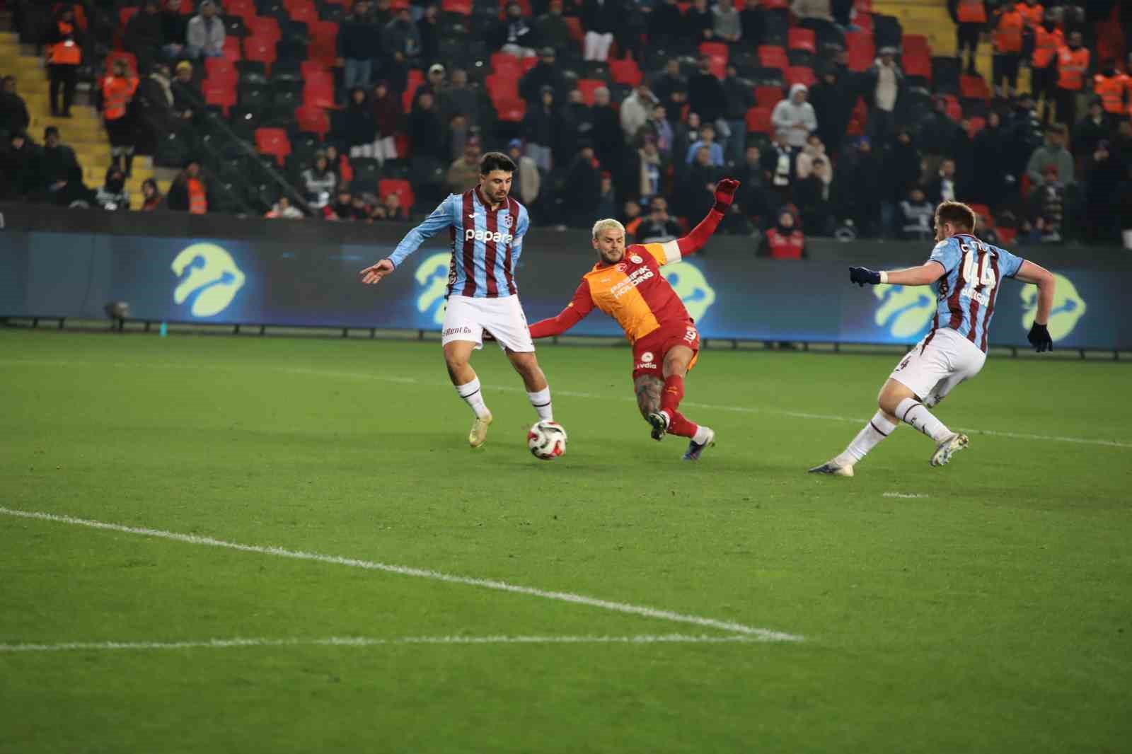 Turkcell Süper Kupa’da ilk finalist Galatasaray
