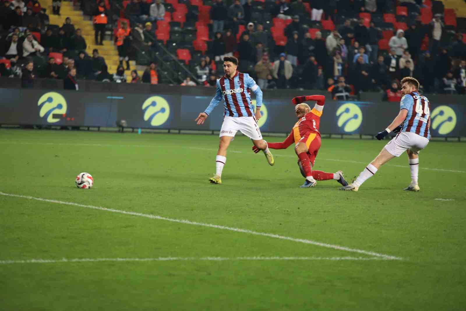 Turkcell Süper Kupa’da ilk finalist Galatasaray
