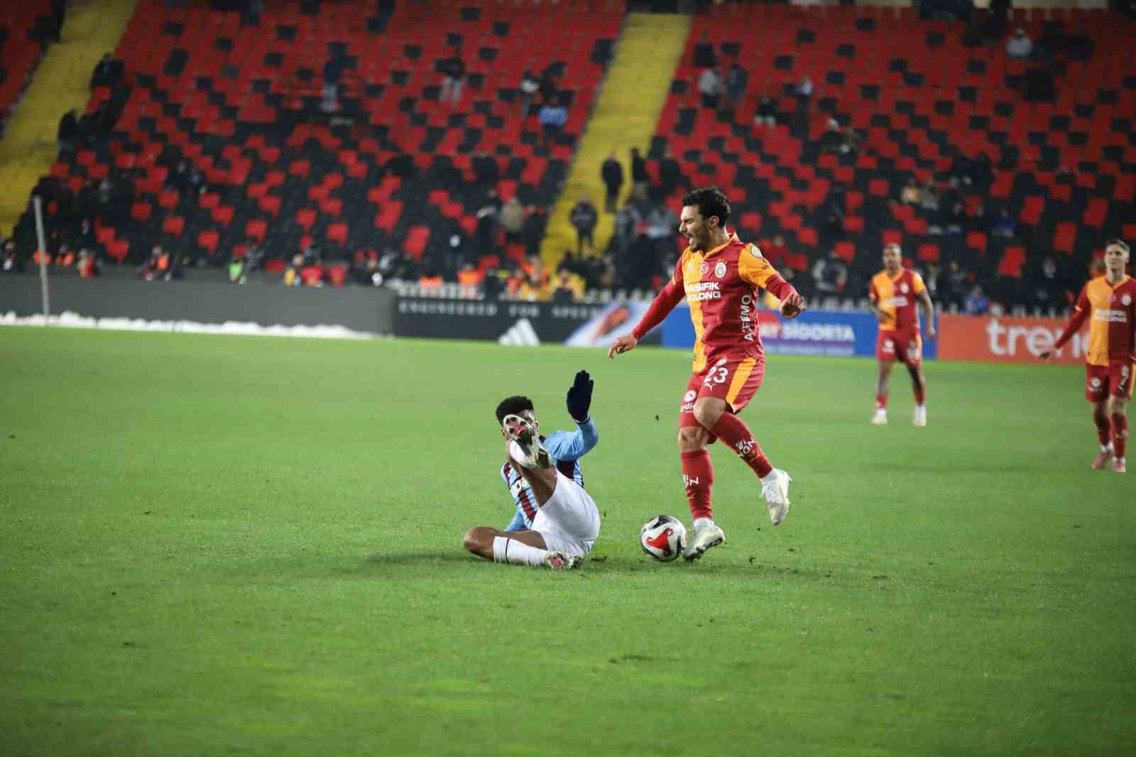 Turkcell Süper Kupa’da ilk finalist Galatasaray
