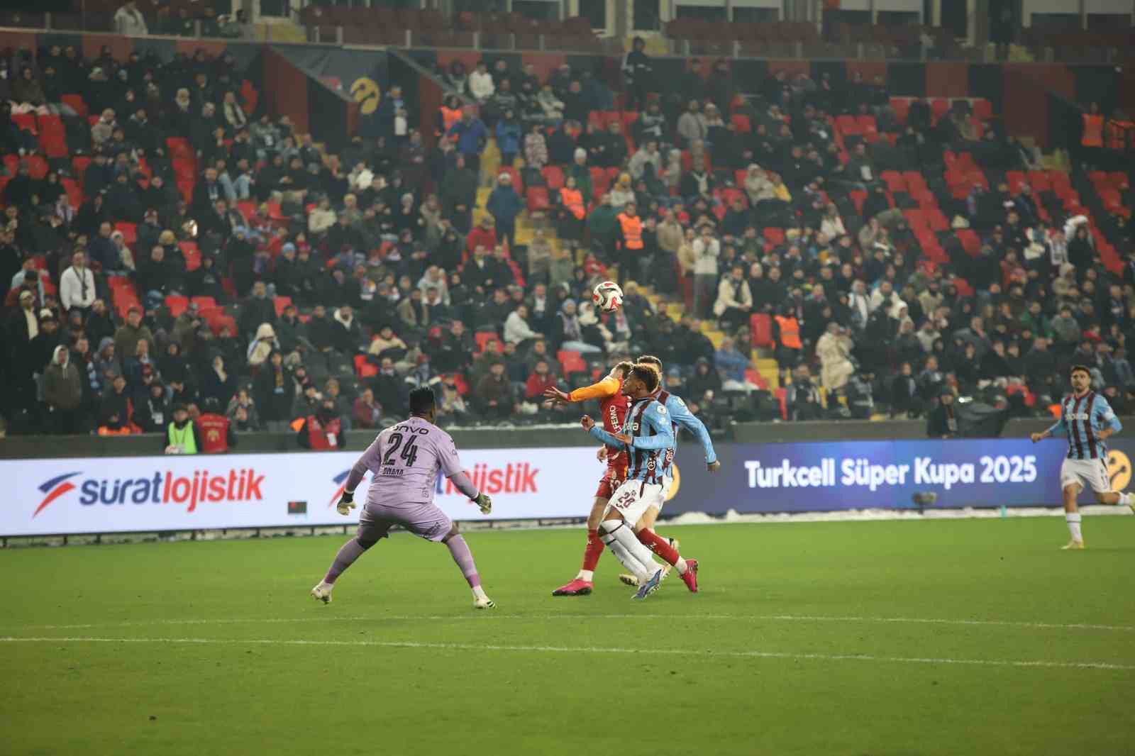 Turkcell Süper Kupa’da ilk finalist Galatasaray
