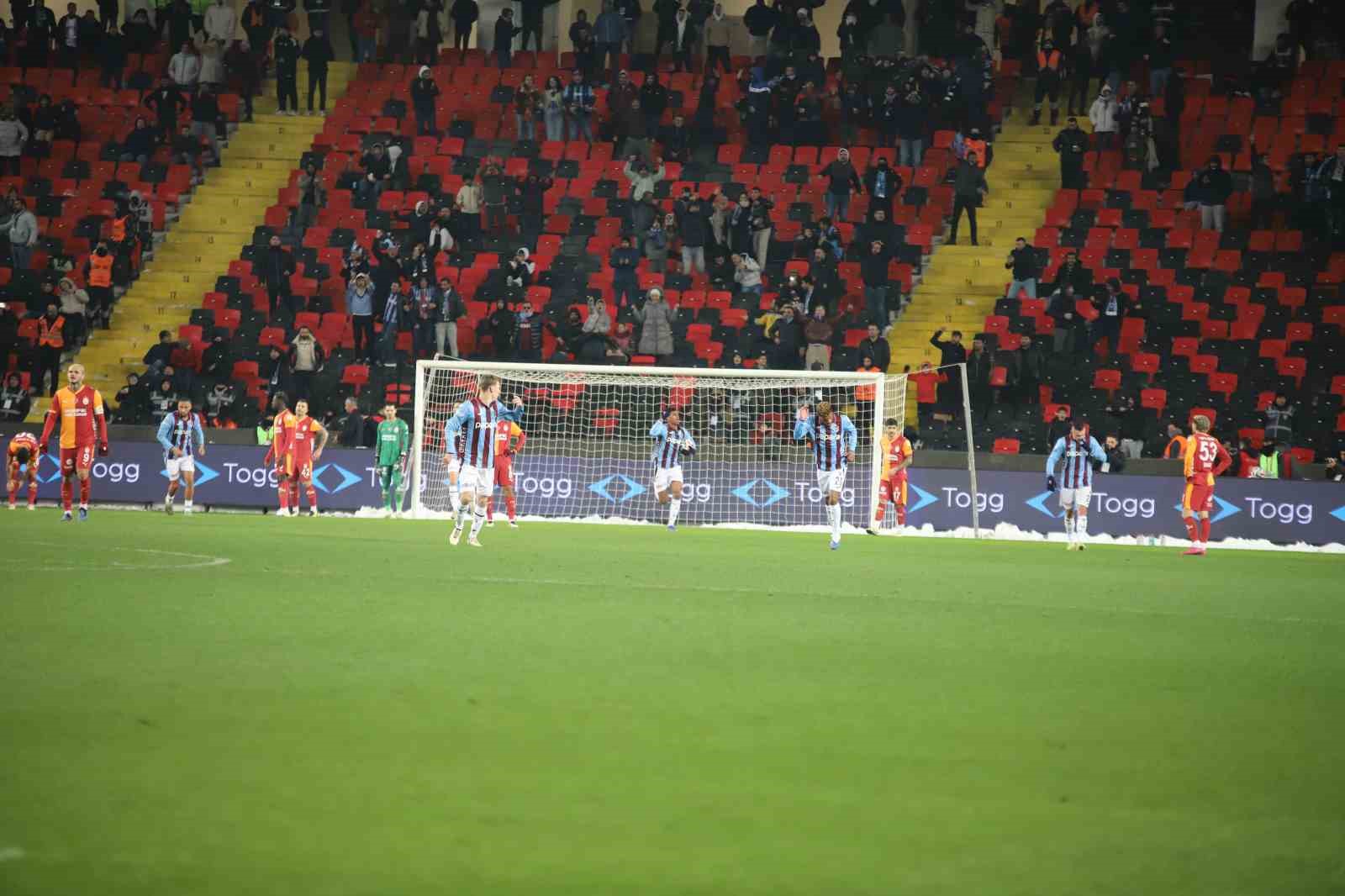 Turkcell Süper Kupa’da ilk finalist Galatasaray
