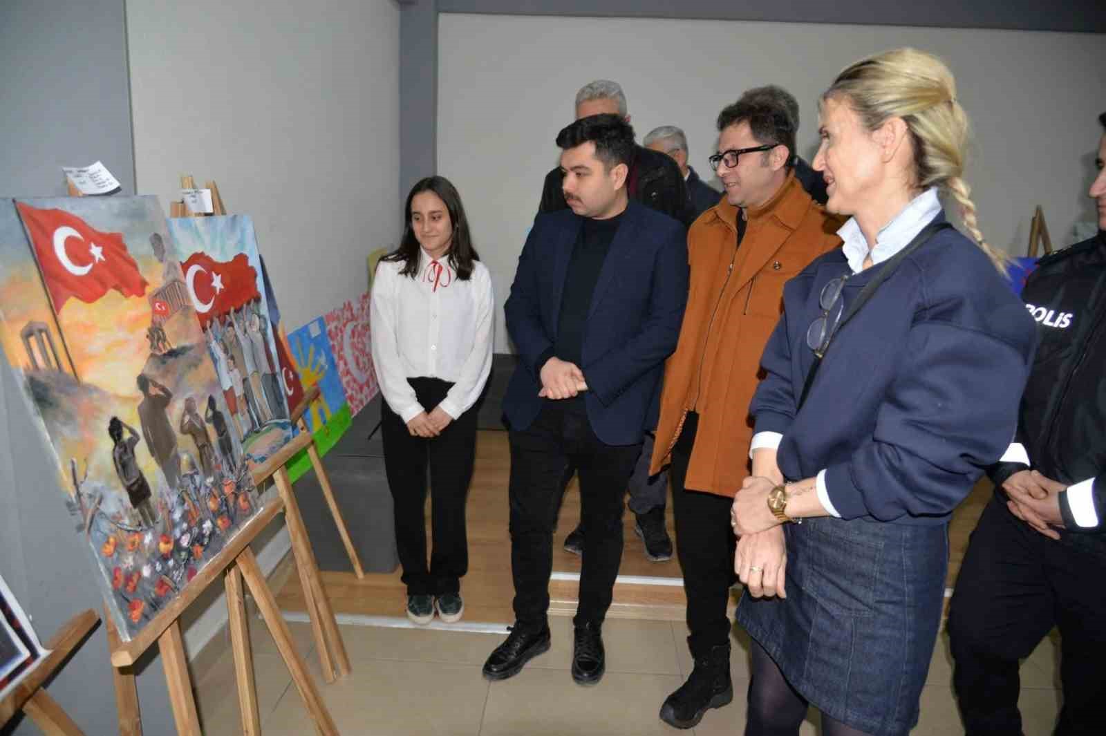 Türkeli’de bayrak sevgisi sanatla buluştu
