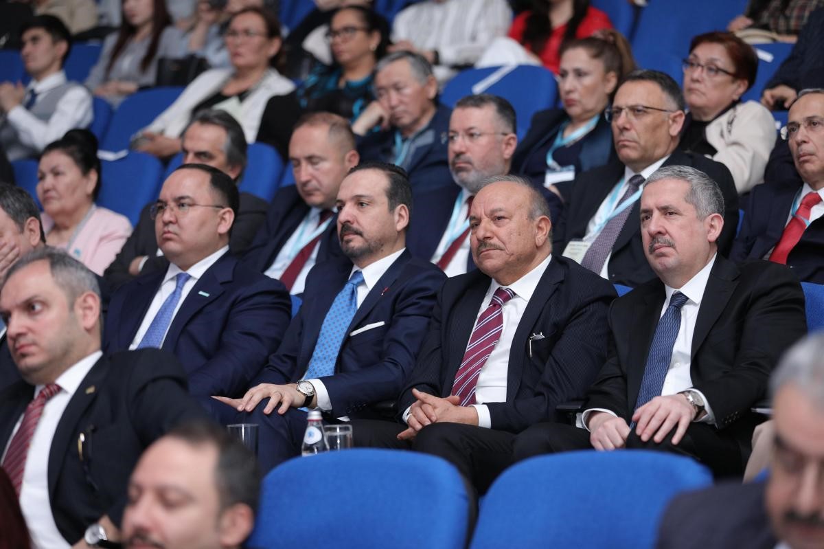 Türkistan’da "Hoca Ahmet Yesevi Yolunda Ahilik" sempozyumu geniş katılımla düzenlendi
