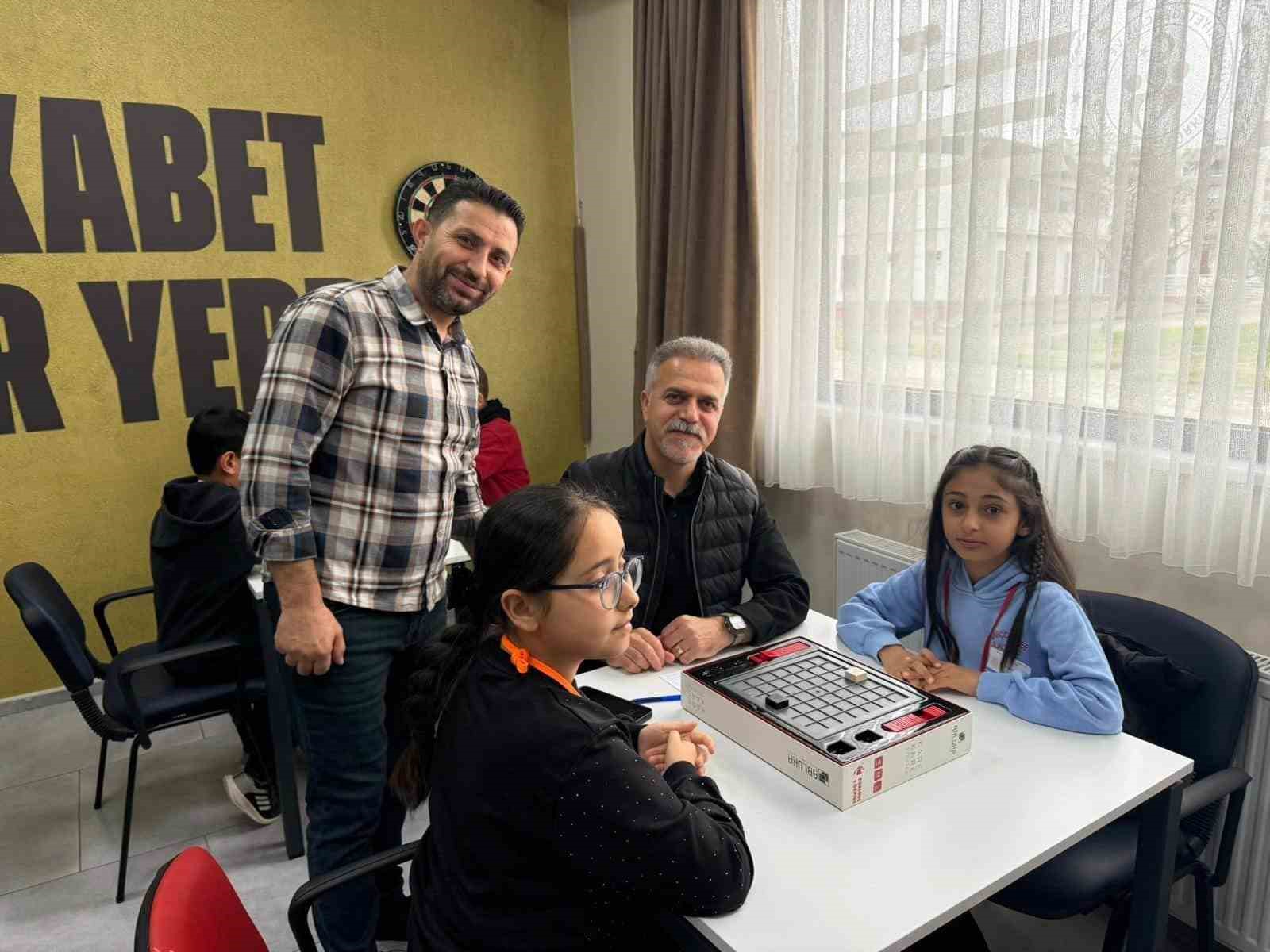 Türkiye Akıl ve Zeka Oyunları İlçe Turnuvaları başladı
