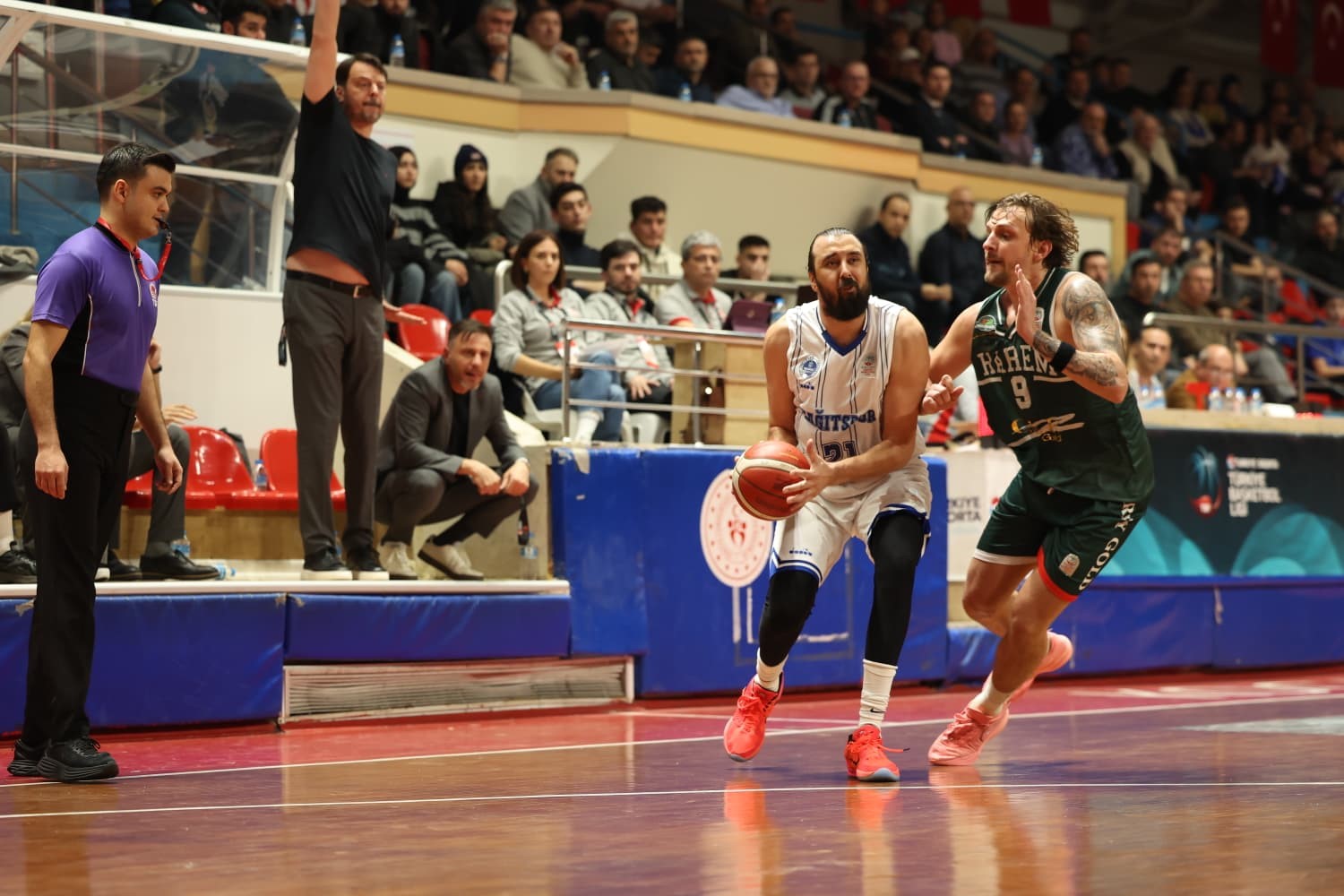 Türkiye Basketbol Ligi: Kocaeli BŞB Kağıtspor: 99 - Haremspor: 97

