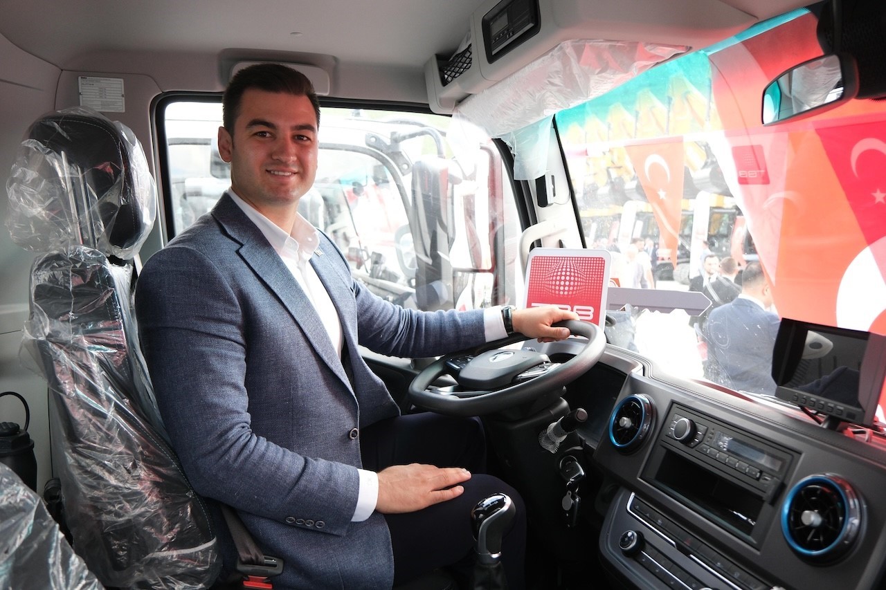 Türkiye Belediyeler Birliği’nden hizmet aracı desteği
