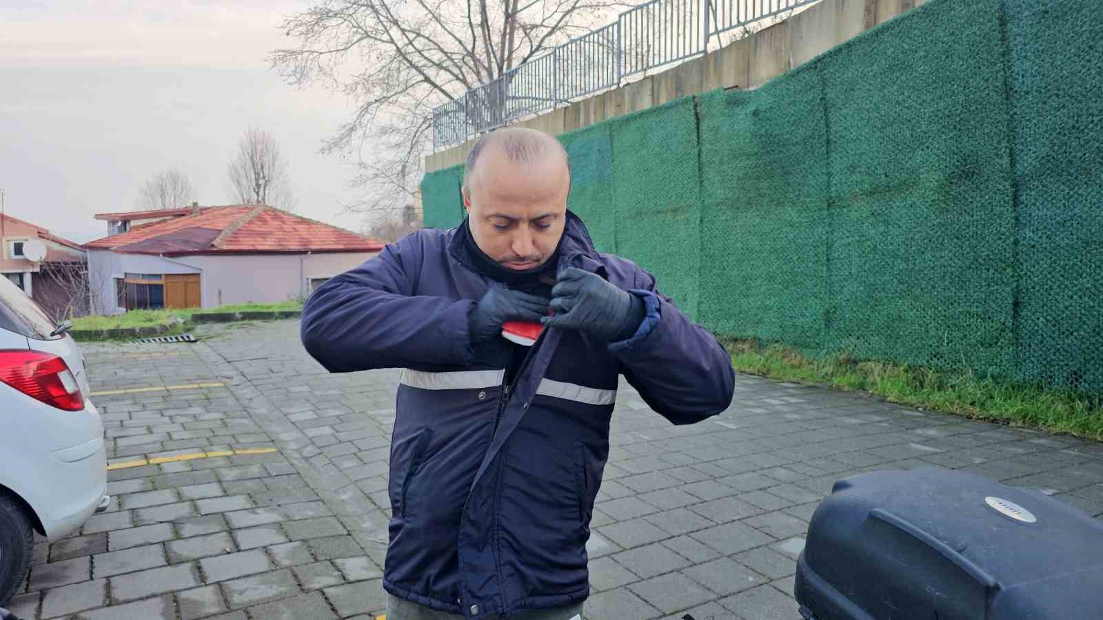 Türkiye Gazetesi dağıtıcısından duygulandıran hareket
