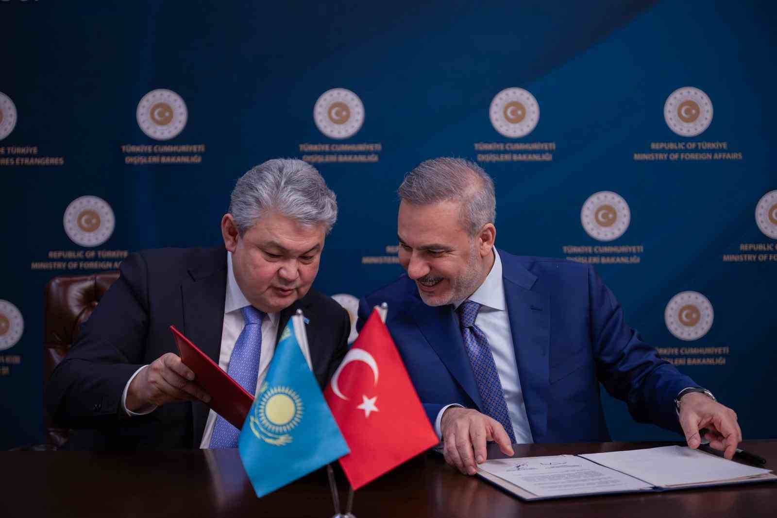 Türkiye ile Kazakistan Dışişleri Bakanlıkları arasında "2026-2027 İşbirliği Planı" imzalandı
