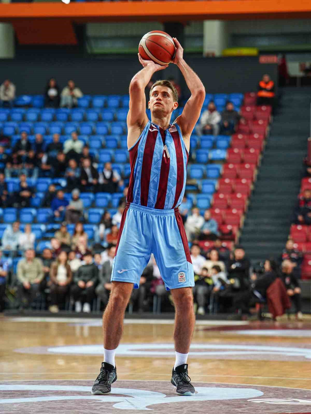 Türkiye Sigorta Basketbol Süper Ligi: Trabzonspor: 71 - Bahçeşehir Koleji: 81

