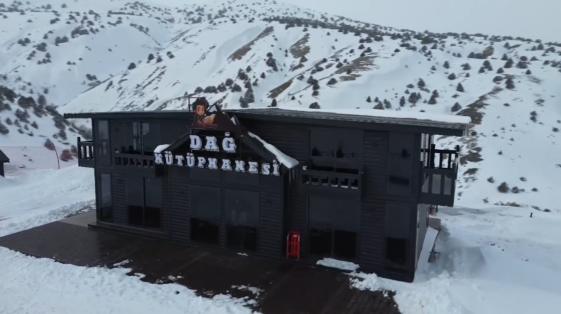 Türkiye ve dünyada ilk: Ergan Dağı’nda Dağ Kütüphanesi
