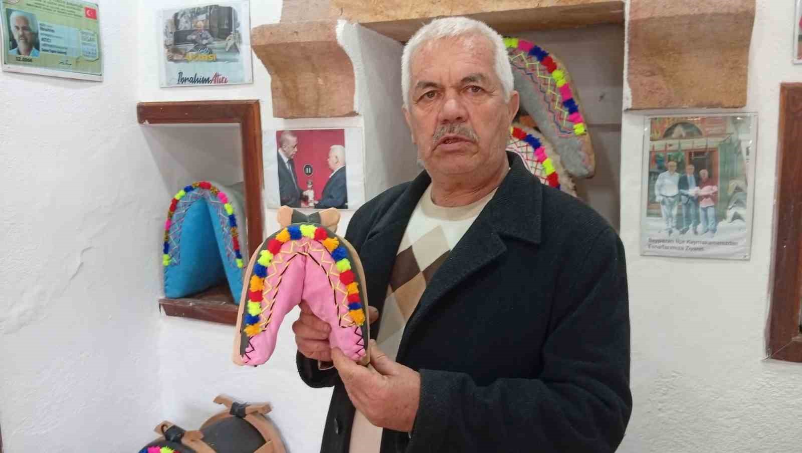 Türkiye’de azalan eşek sayısına ödüllü semerciden yorum: "Ne semer yapacak eşek kaldı ne de usta"
