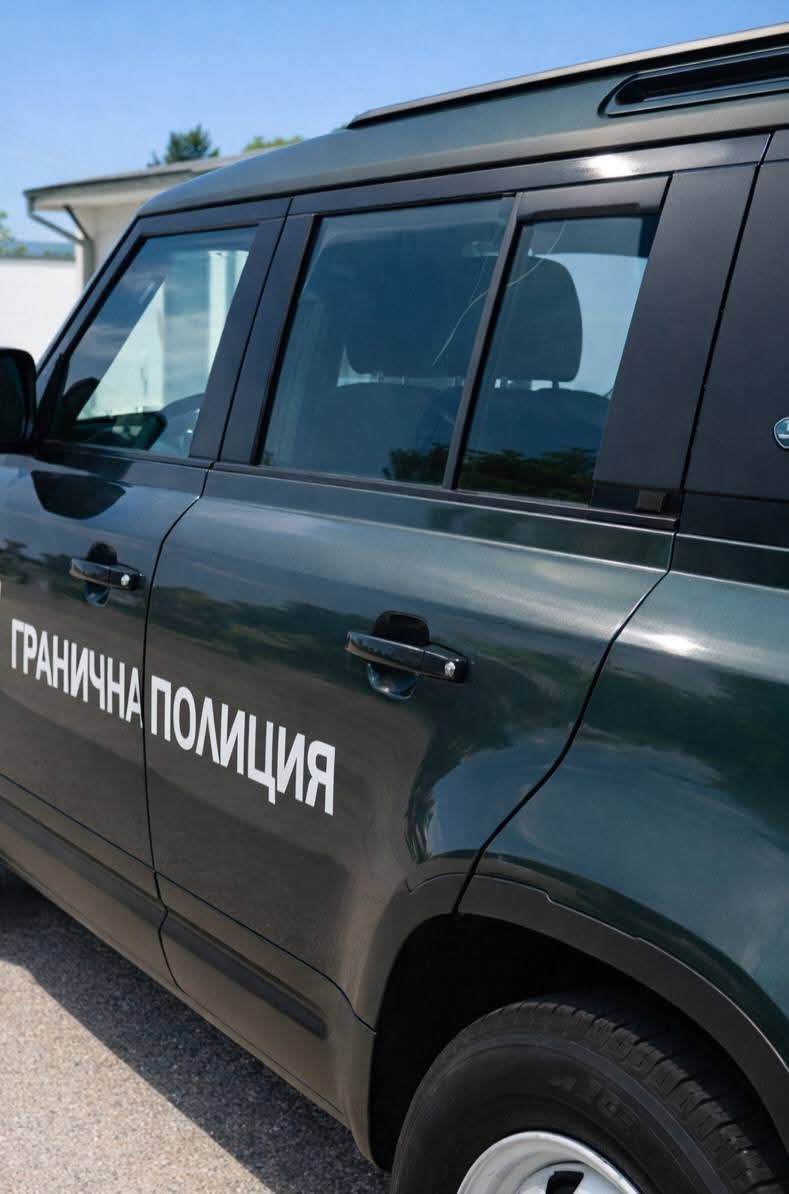 Türkiye’den çıkan araçlara gizlenen kaçaklar yakalandı
