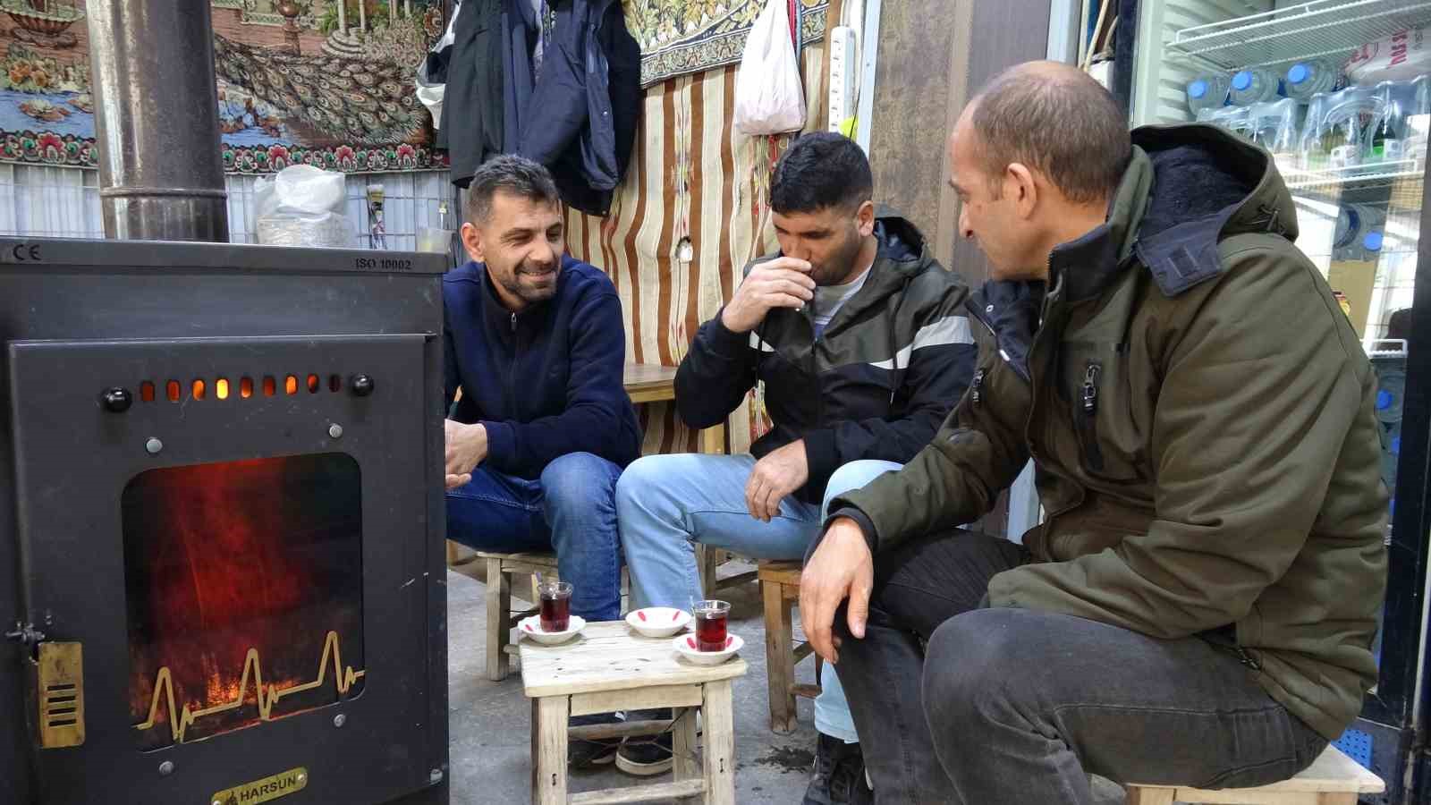 Türkiye’nin "çaykolik" şehri Gaziantep oldu
Türkiye’nin "çaykolik" şehri Gaziantep oldu