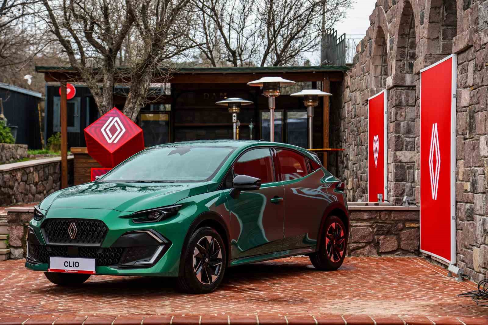 Türkiye’nin en çok satan otomobili ‘Clio’, yeni nesliyle Türkiye’de
