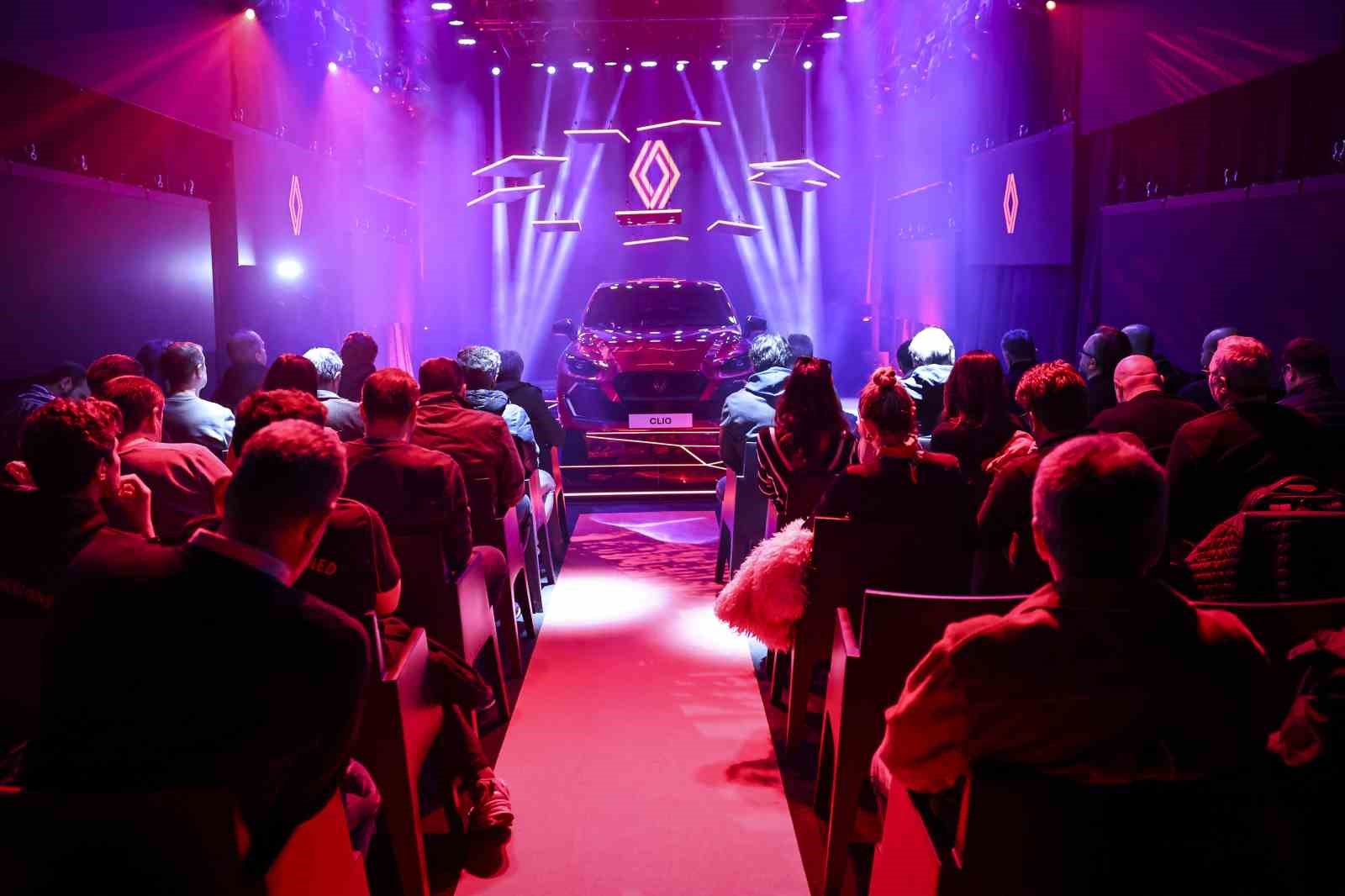 Türkiye’nin en çok satan otomobili ‘Clio’, yeni nesliyle Türkiye’de
