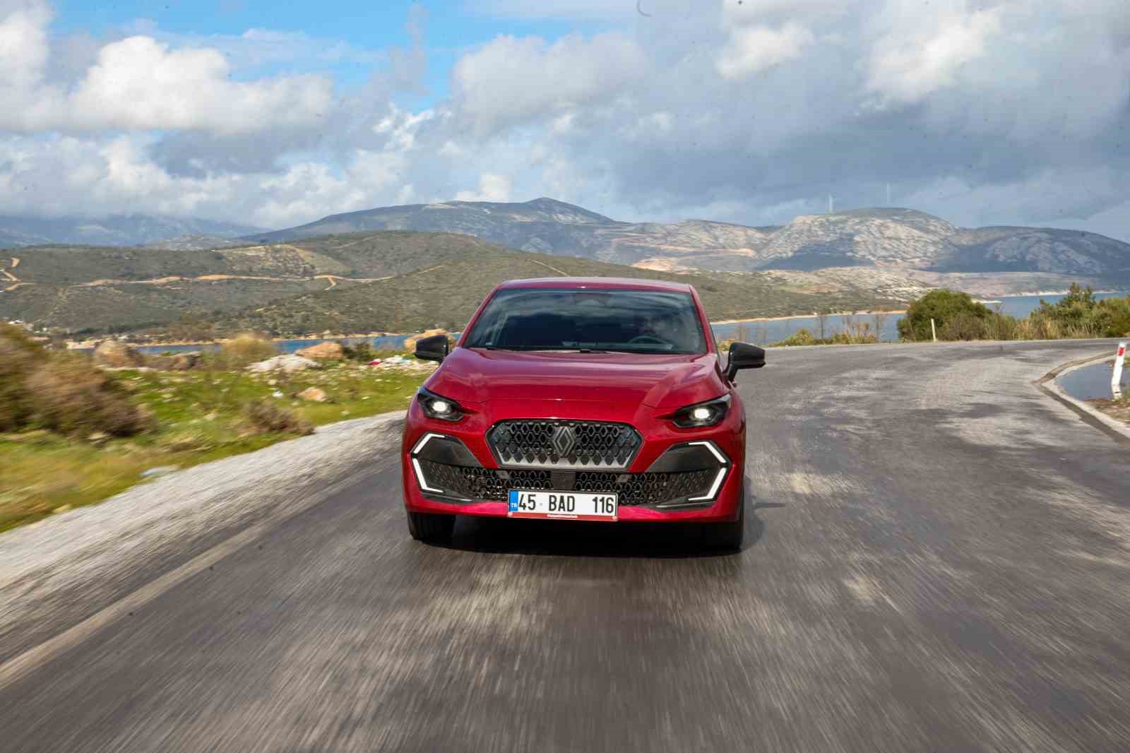 Türkiye’nin en çok satan otomobili ‘Clio’, yeni nesliyle Türkiye’de
